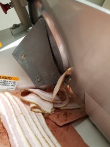 12-Slices Well.jpg 12-Slices Well.jpg