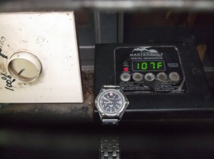 Smoker even temps 015.JPG Smoker even temps 015.JPG