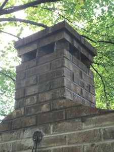 35 Smoker chimney got flagstone top and shoulders.jpg