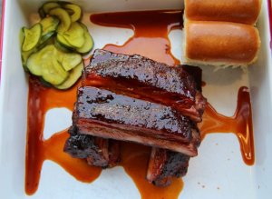 hi0517_brewsters_ribs2-1024x751.jpg