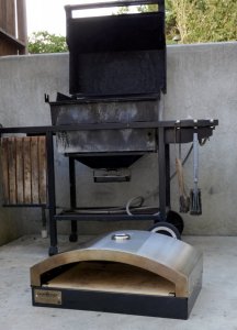 Camp Chef Pizza Oven_01.jpg