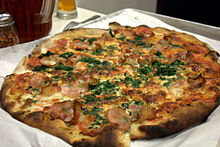 220px-Frank_Pepe_bacon_spinach_pie.jpg 220px-Frank_Pepe_bacon_spinach_pie.jpg