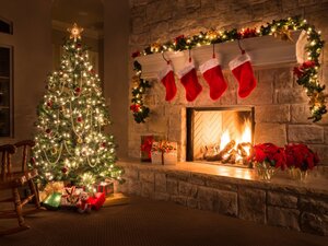 christmas-tree-near-fireplace_0-jpg.jpg christmas-tree-near-fireplace_0-jpg.jpg