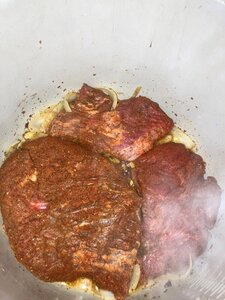 Brisket w onions.jpg Brisket w onions.jpg