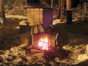 meat-smoking-smokehouse-night-sm.jpg meat-smoking-smokehouse-night-sm.jpg