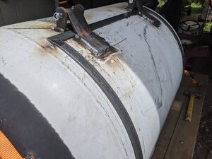 DOOR SEAL and hinges  WELDING 1.jpg