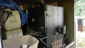 catering trailer 2.jpg