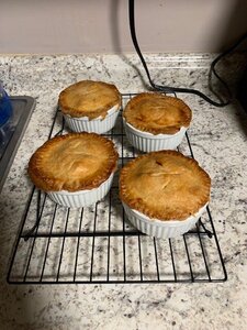 pies.jpg pies.jpg