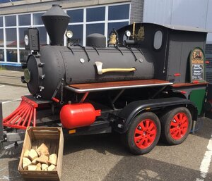 bbq locomotive.jpg bbq locomotive.jpg