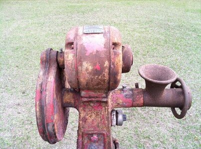 Hobart Meat Grinder 1910 2.jpg