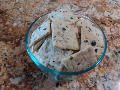 Sourdough Crackers 2021-01-27_2.jpg