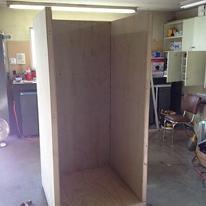 SmokeHouse_Build_02_sm.JPG