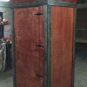 SmokeHouse_Build_06_sm.JPG