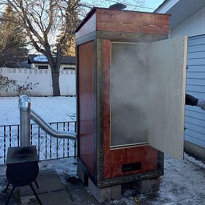 SmokeHouse_Build_07_sm.JPG