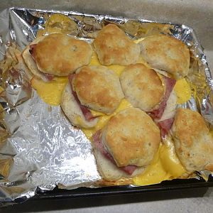 hamsammich_biscuits2.jpg
