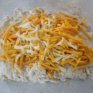 cheese biscuit 05.jpg