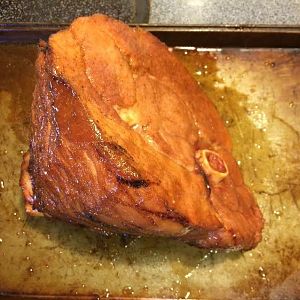 Spiced Apricot Sauce Glazed Ham2.jpg