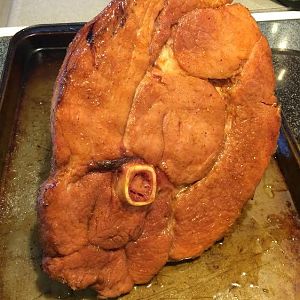 Spiced Apricot Sauce Glazed Ham3.jpg
