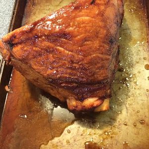 Spiced Apricot Sauce Glazed Ham4.jpg