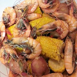 shrimp boil.jpg