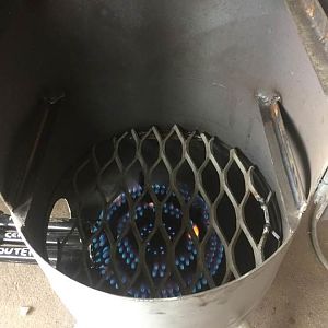 Burner alight in smoker.jpg