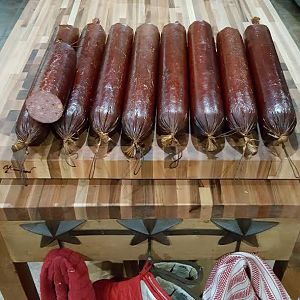 Jalapeno Cheese Summer Sausage-11-On the Board.jpg