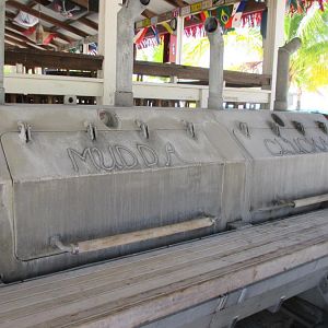 215.JPG