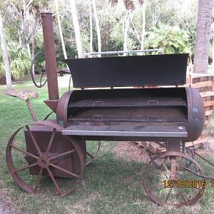 Tractor Smoker 027.JPG