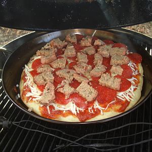 Paella Pan Pizza (3).JPG