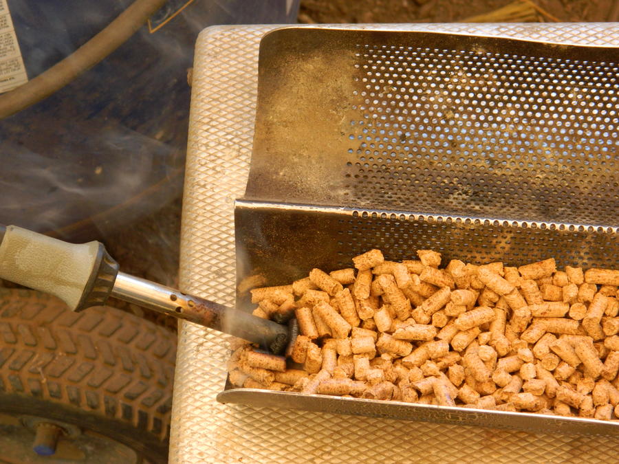 1st time sasuage cook in UDS 002.jpg