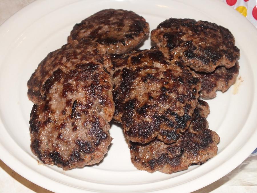 2 cooked smashburgers.jpg