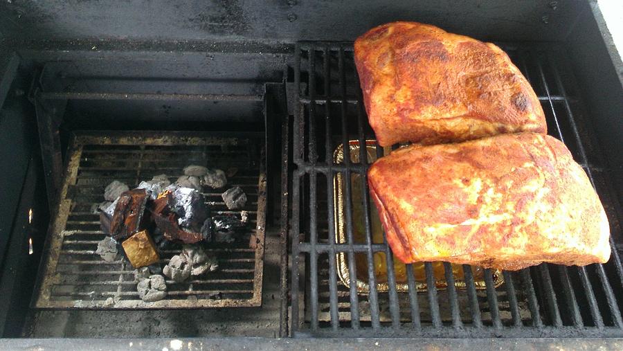 2 hours on the smoke @ 230.jpg