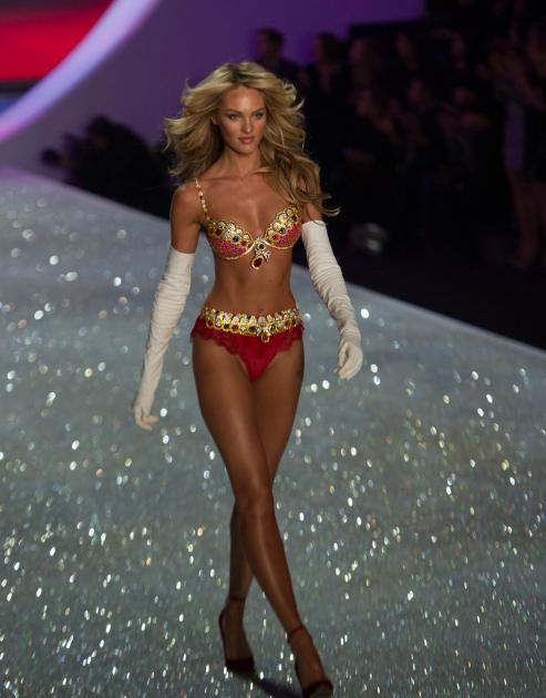 2013-Victorias-Secret-Fashion-Show_1_1.jpg