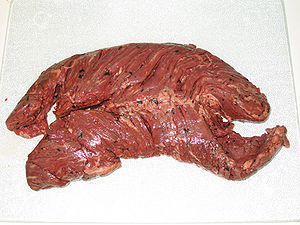 300px-Hanger-steak-raw-MCB.jpg