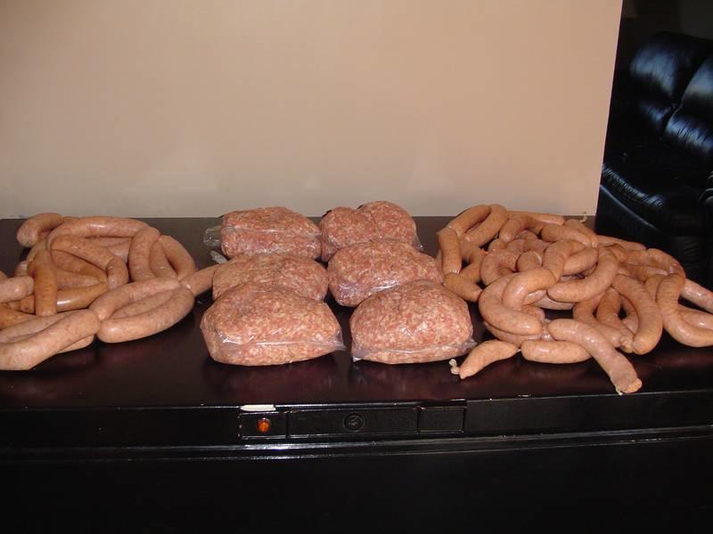 30_lbs_sausages.JPG