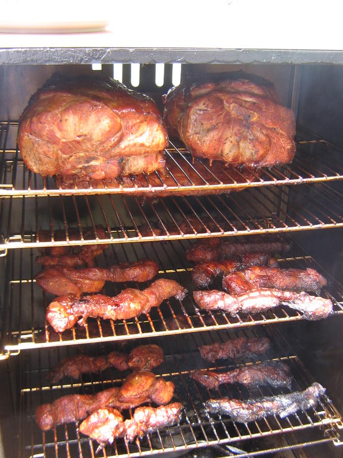 5.25.2013smokingmeat 002.JPG