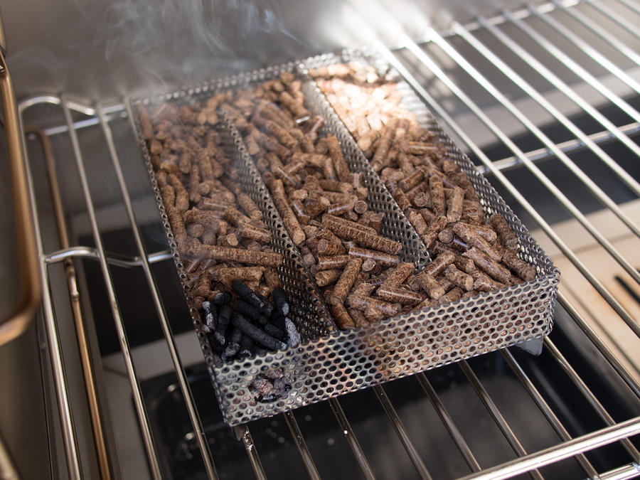 AMZNPS in the smoker1.jpg