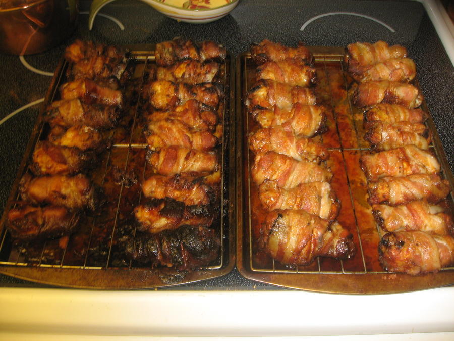 Bacon wraped chicken wings.JPG