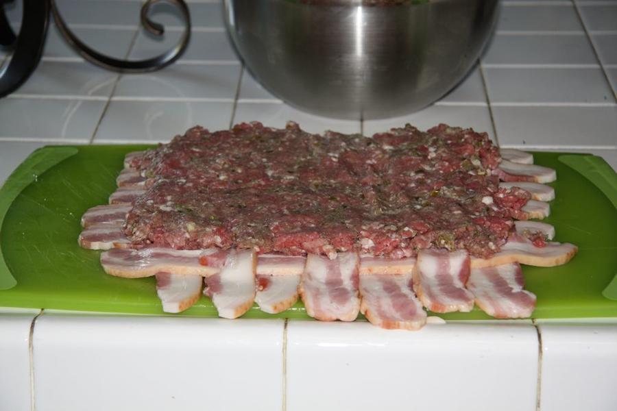 bacon_bomb_002.jpg