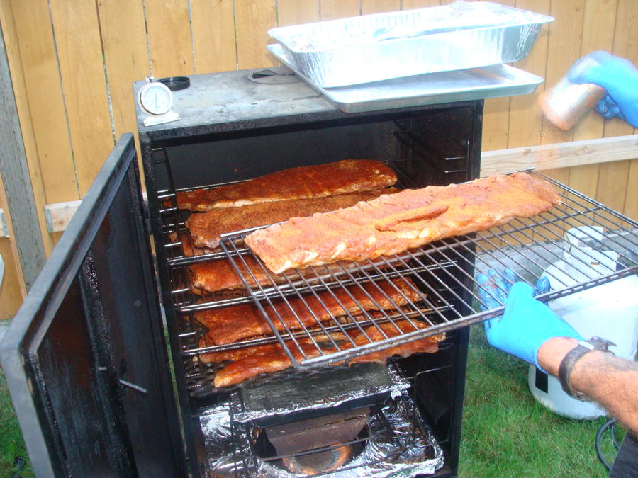 BBQ Fund Raiser 005.JPG