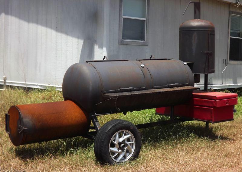 BBQ Pit rezise size 8-9-2013 (3).JPG