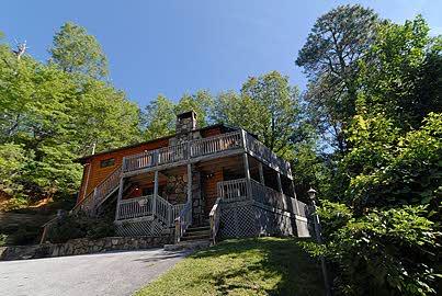 Bearfoot Lodge 001.jpg