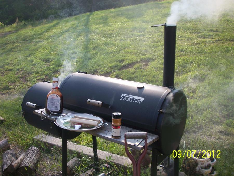Brinkman  Smoken Pit.JPG