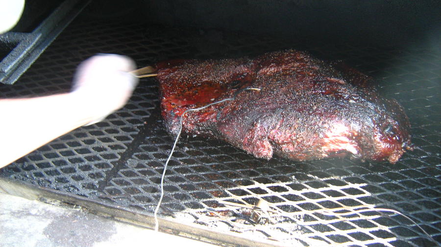 brisket cook 5-17-12 018.JPG