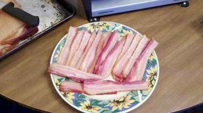 Brown Sugar Bacon Sliced-400.jpg