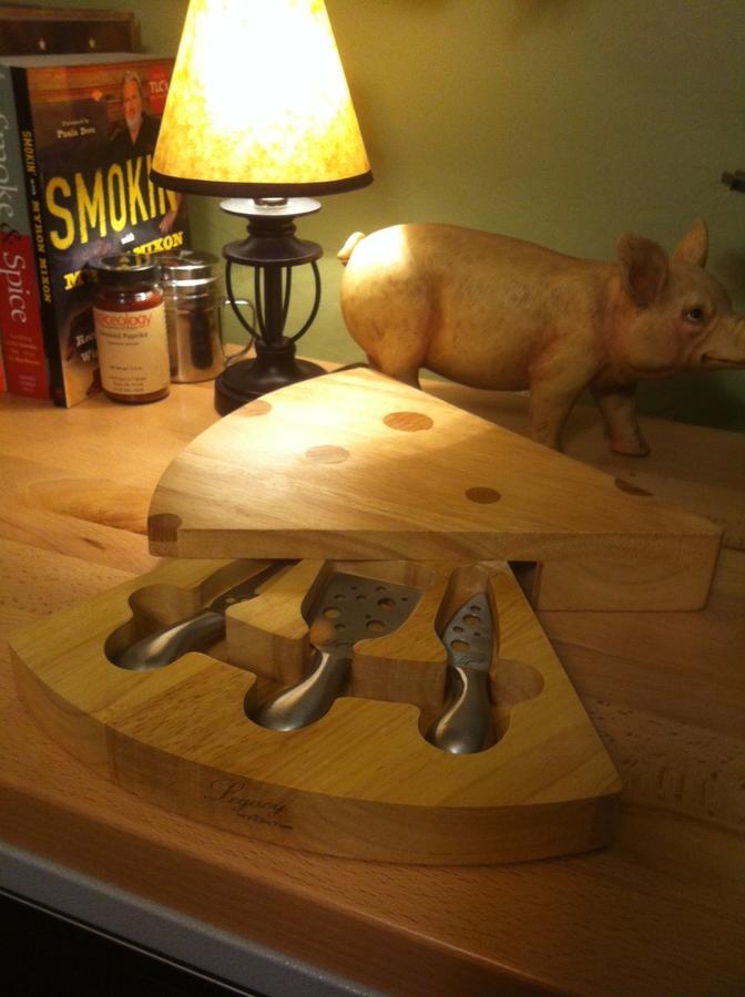 Cheese Cutting Board - 2.JPG