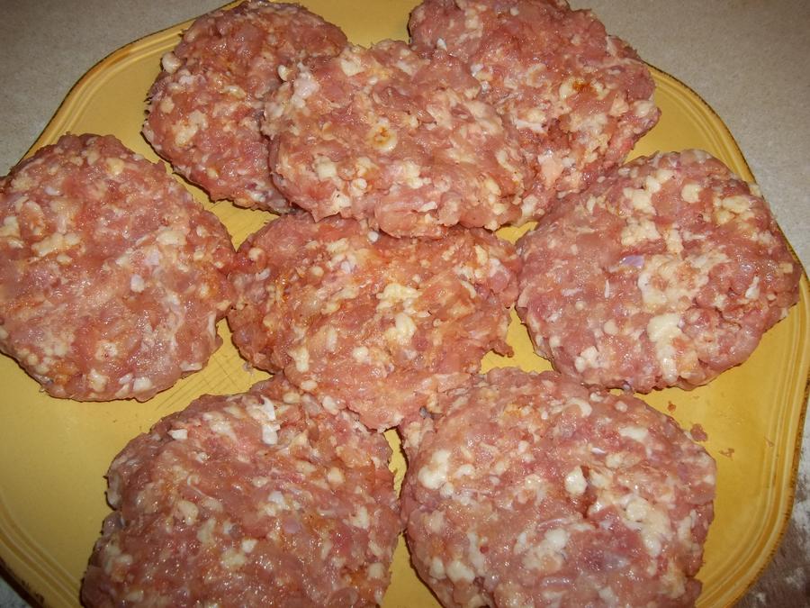 chicken burgers 004.JPG