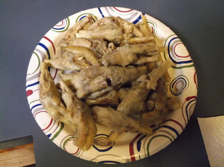 CHICKEN FEET 001.JPG