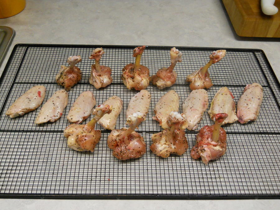 Chicken wing lolipops 12-11-11 13.JPG