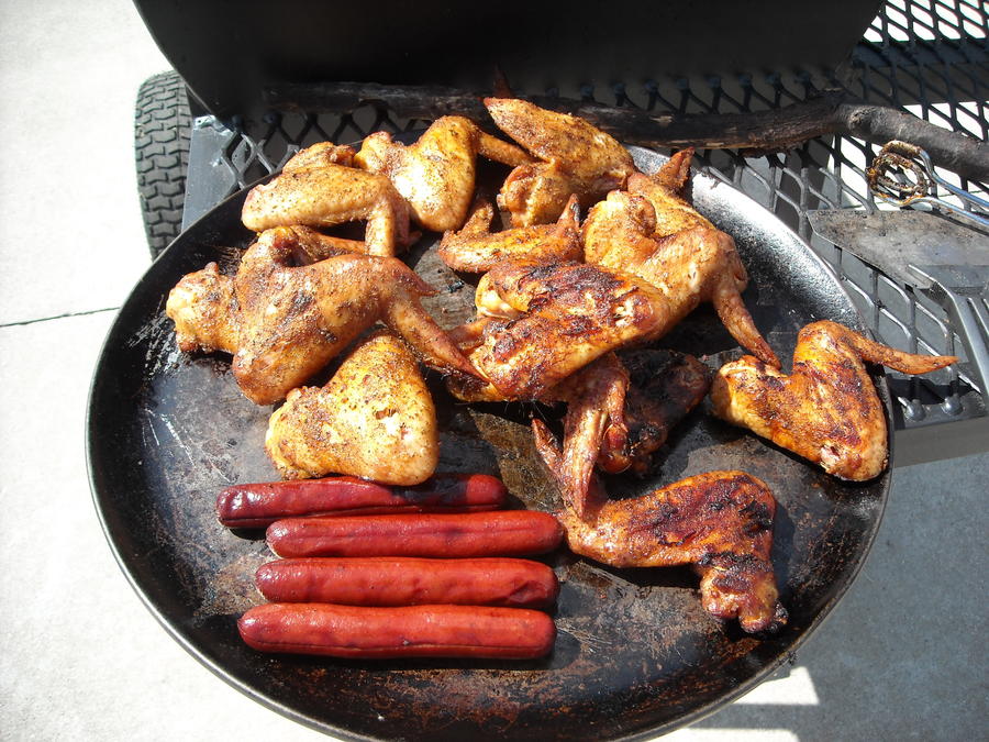 chicken wing smoke 9-18-2016 009.JPG